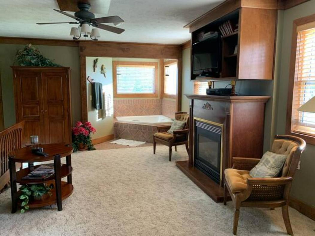 Dickey House Bed And Breakfast Marshfield Екстериор снимка