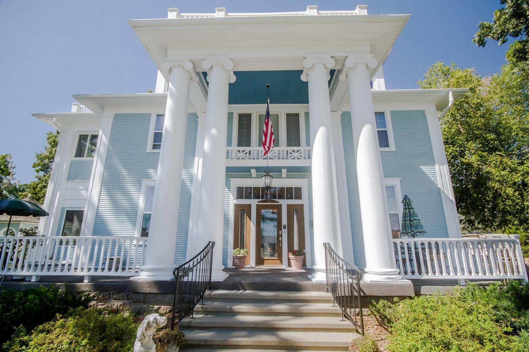 Dickey House Bed And Breakfast Marshfield Екстериор снимка