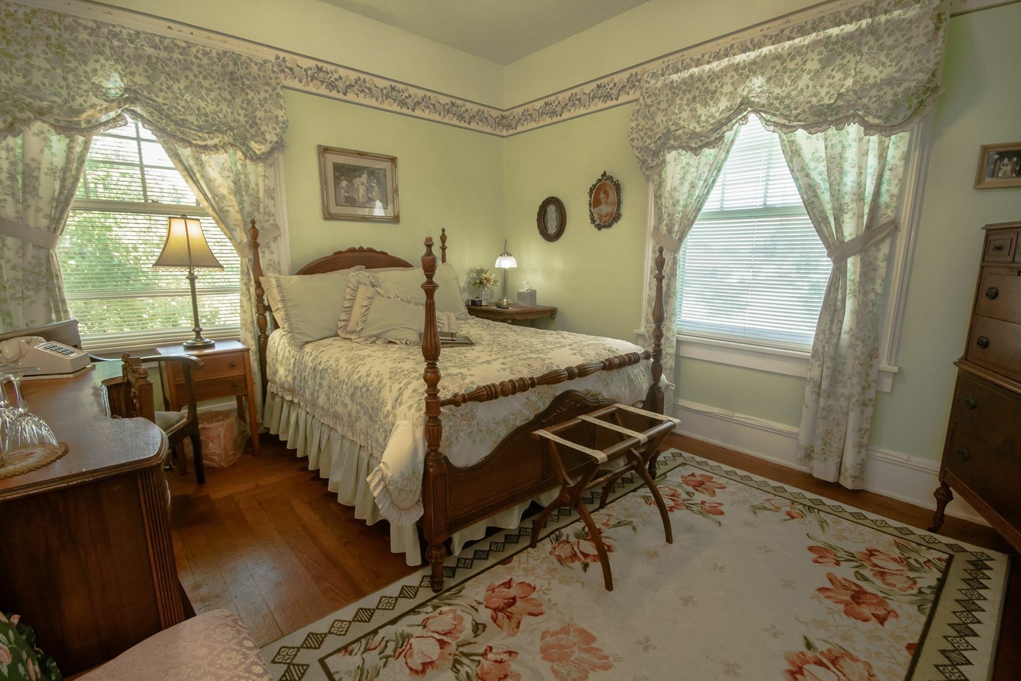 Dickey House Bed And Breakfast Marshfield Екстериор снимка